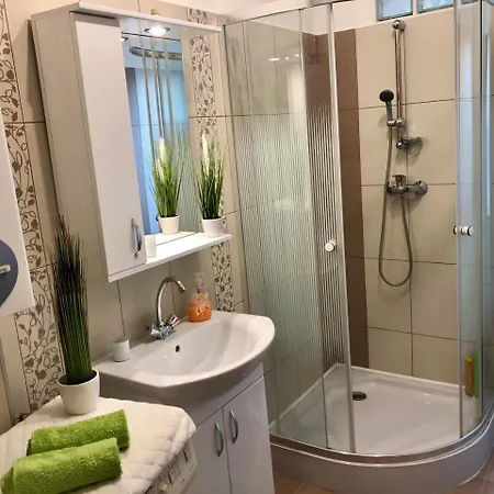 Relax Apartman Apartment *